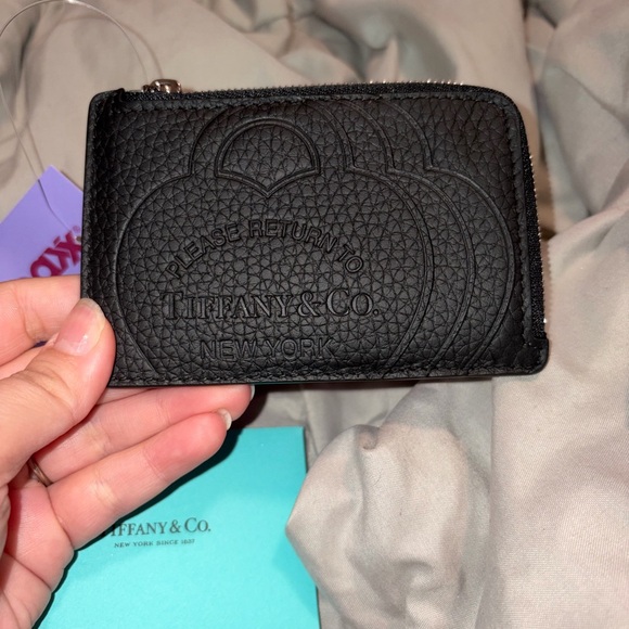 Tiffany & Co. Black Textured Leather card holder Pouch - Picture 2 of 4